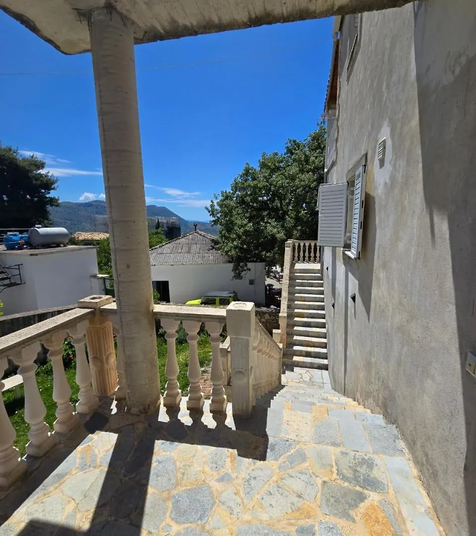 Villa Castel Himare