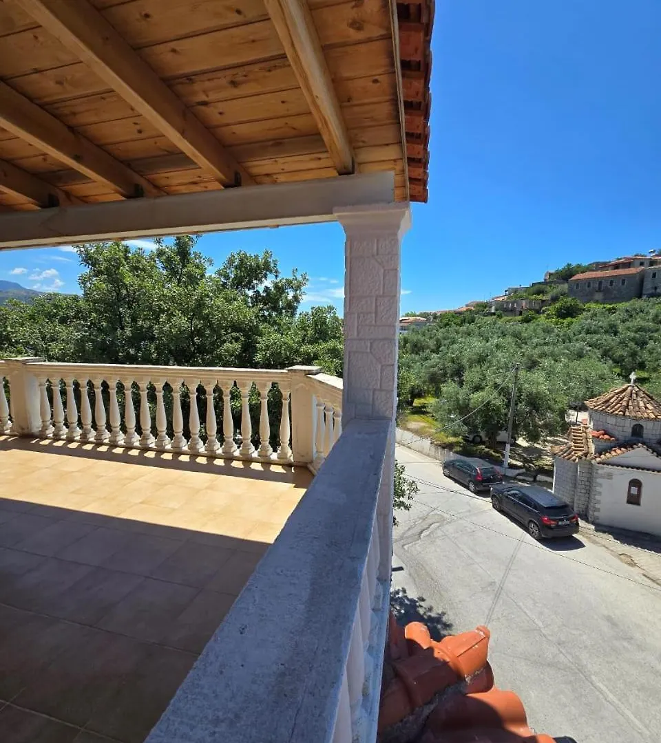 Villa Castel Himare